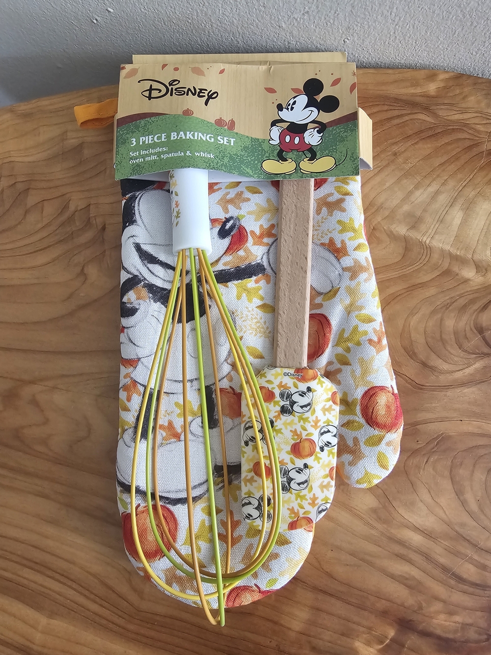 Disney Mickey Mouse Fall Oven Mitt and Spatula Set - Picture 2 of 4
